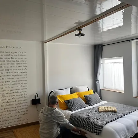 Apartament Logustine *